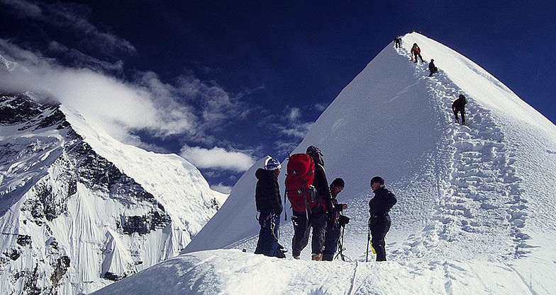 20 days Everest Base Camp with Island Peak Climbing2