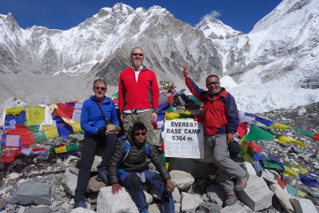 Everest Base camp Chola pass Gokyo Trek